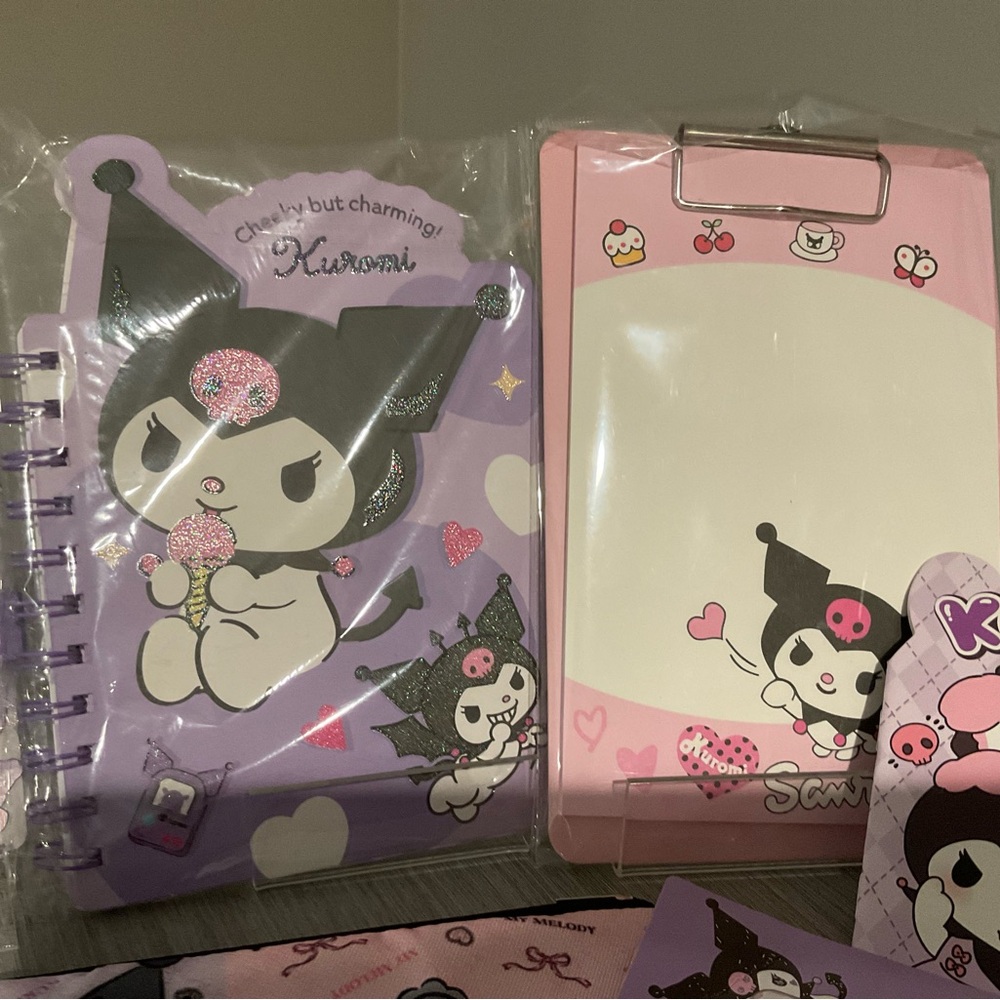Kuromi 10 Piece Stationery Bundle - Picture 3 of 8